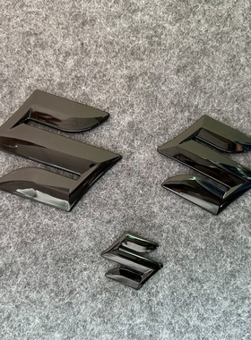 适用于铃木雨燕SWIFT 速翼特 hustler黑色车标黑化前后标方向盘标