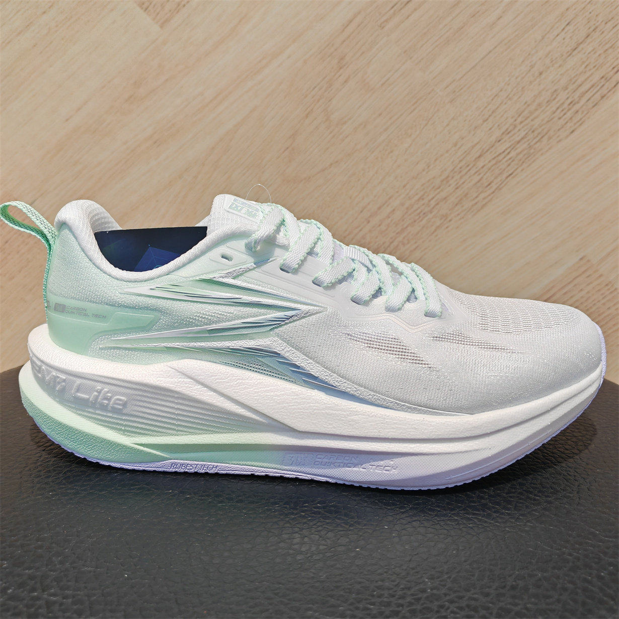 361度疾风ET女轻速跑鞋2026夏季网布透气慢跑运动休闲鞋582622266