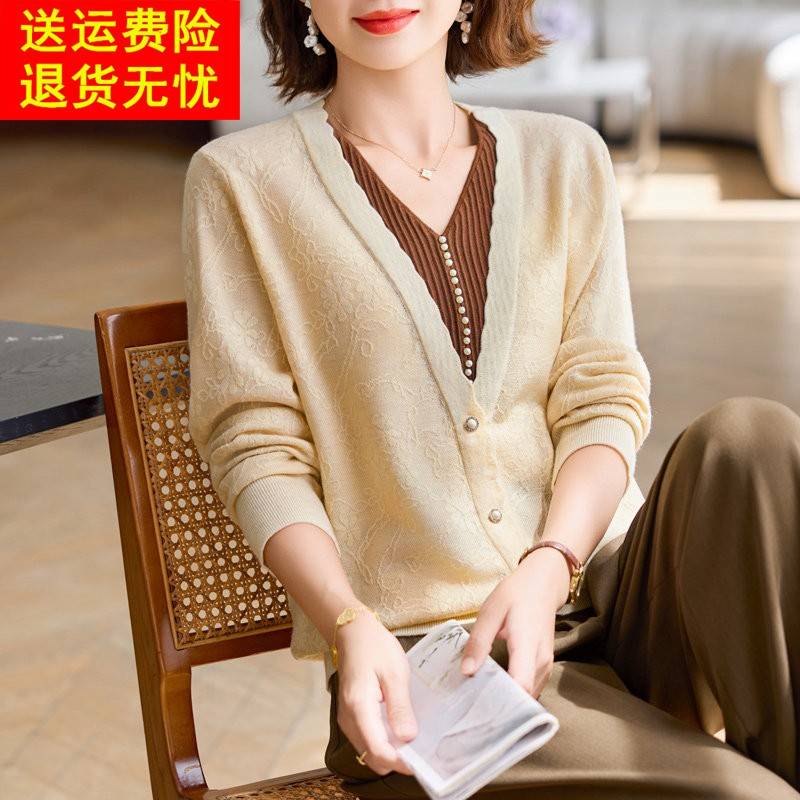妈妈秋装假两件上衣洋派2025新款50多岁中老年女春秋长袖针织小衫