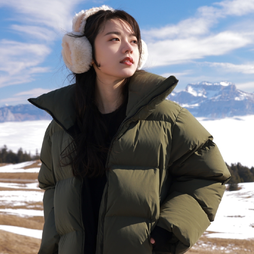 在暴雪时分赵今麦殷果同款羽绒服