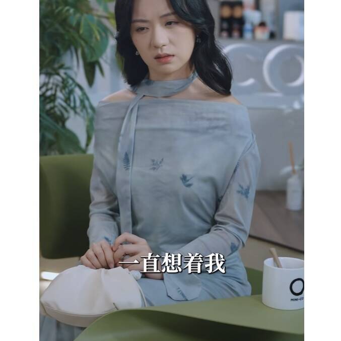 短剧冰霜未语时童陆霜同款连衣裙