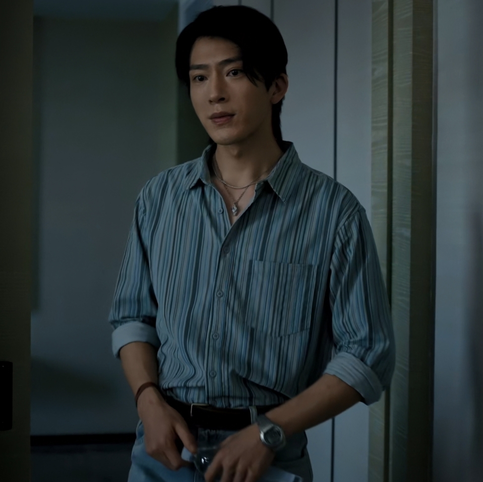 新生井柏然费可同款条纹衬衫上衣