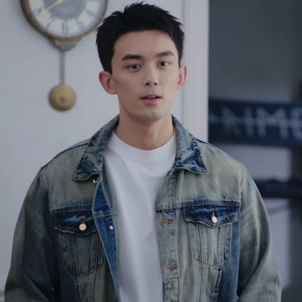 在暴雪时分吴磊林亦扬同款外套