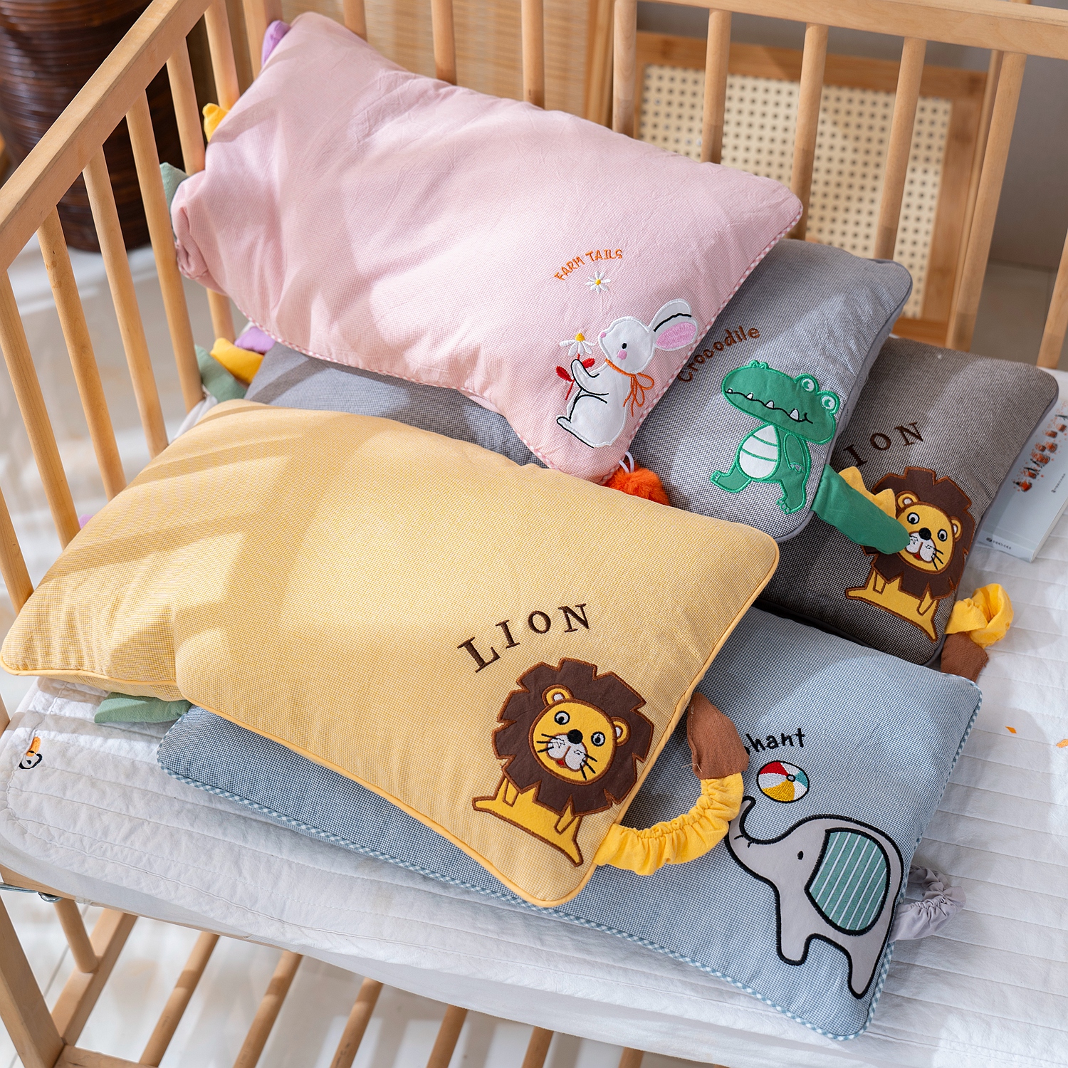 纯棉动物卡通儿童可爱荞麦枕学生记忆棉枕护颈助眠婴幼儿园可拆洗