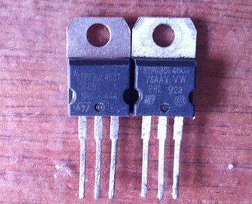 STPS30L45CT 拆机意法半导体 TO-220 肖特基二极管 30A 45V