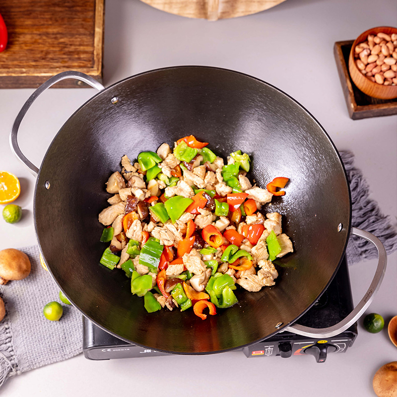 德国prefered双耳窒化铸铁爆炒铁锅家用无涂层物理不粘燃气灶