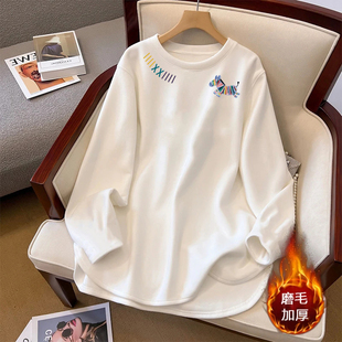 白色加绒加厚打底衫女秋冬中长款遮屁股长袖t恤搭配鲨鱼裤的上衣