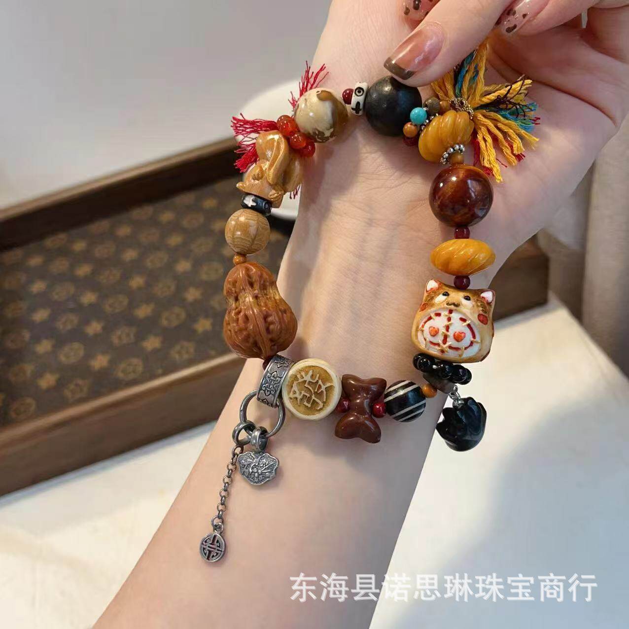 鹿角封嘴娃娃 搭配崖柏 芭比檀 沉香 坨骨 阿拉善蝴蝶结时尚手串
