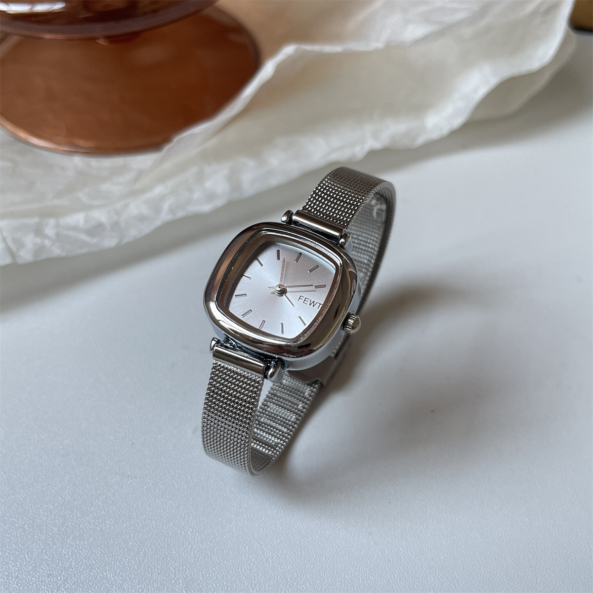 轻奢ins女款学生冷淡风小众银色小表盘网带女士石英手表气质女表,手表,国产腕表,淘宝优惠券,粉丝福利购,淘宝优惠卷