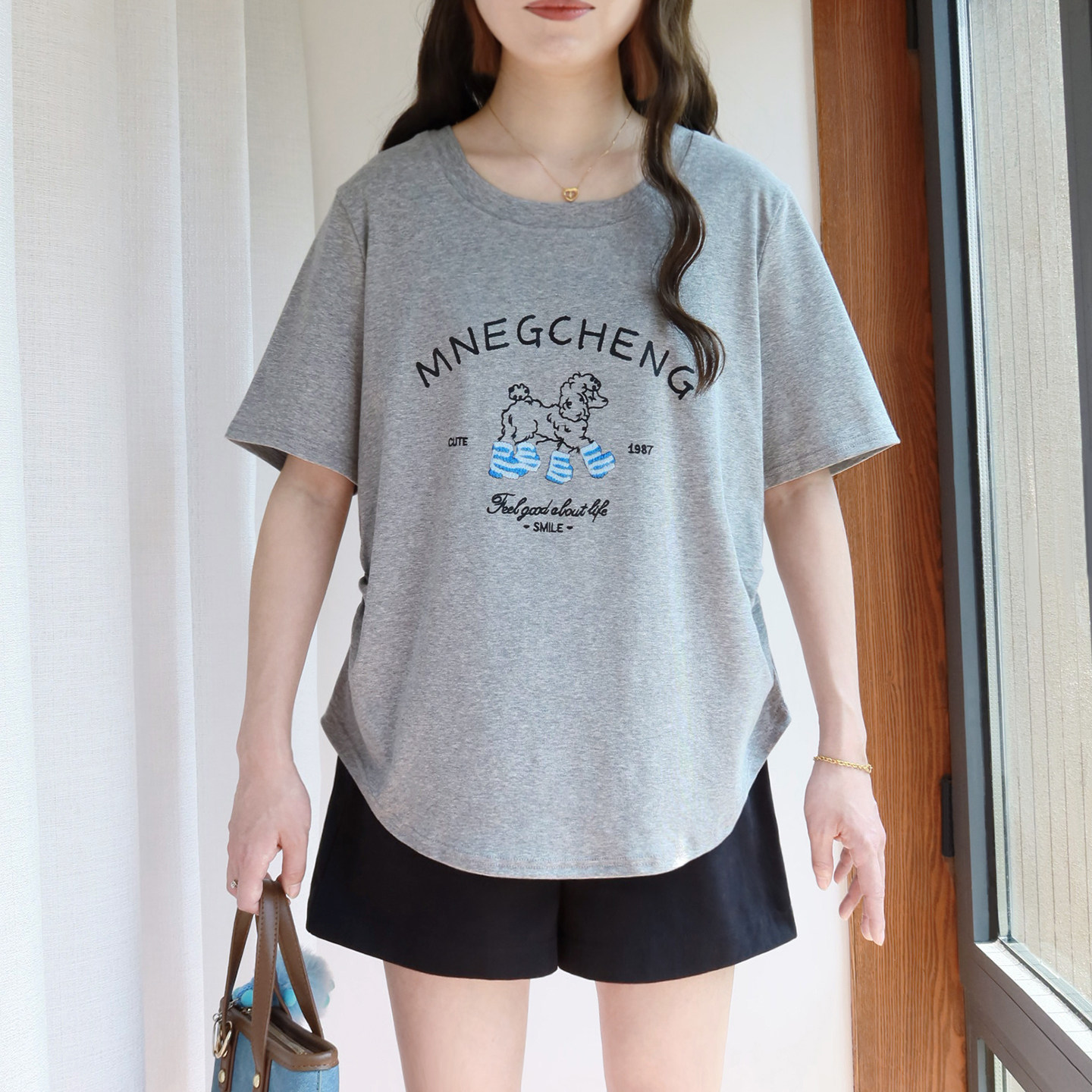 大码收腰短袖T恤女200斤胖mm夏2026新款宽松弹力褶皱字母印花上衣