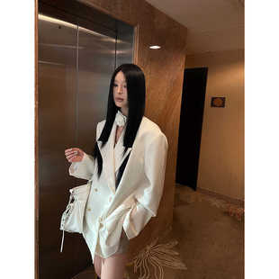 Fanptntox风月俏佳人 垫肩廓形带鱼骨毛边宽松西装高级感气质外套