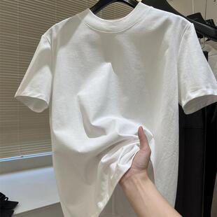 后中线半高领棉质t恤女 剪裁干净利落 别致宽领口 髙及简约小厚款