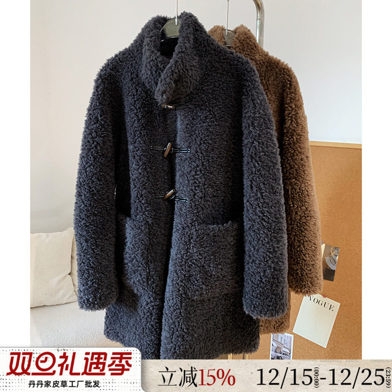 羊羔毛中长牛角扣皮草女毛毛外套