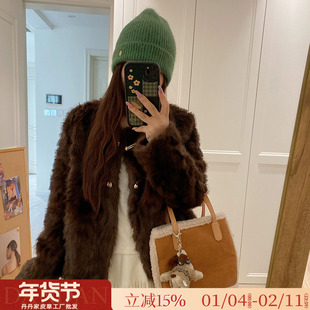 高级感环保皮草仿小湖羊皮毛一体圆领短款吸扣年轻款冬毛毛外套女