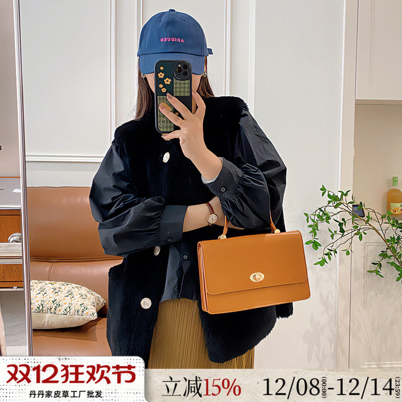 小香风羊剪绒毛毛外套女2025新年轻款羊羔毛背心皮毛一体皮草马甲 - 淘宝联盟商品