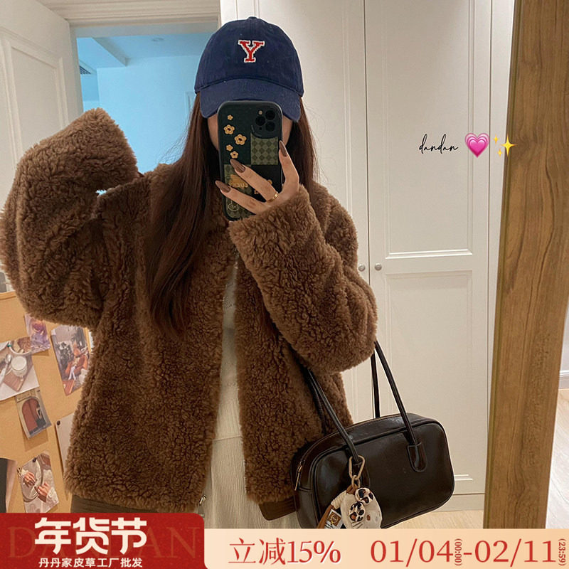 小碗熊！冬日温暖羊羔毛皮毛一体简约翻领短款皮草女毛毛外套上衣,女装/女士精品,皮草,淘宝优惠券,粉丝福利购,淘宝优惠卷