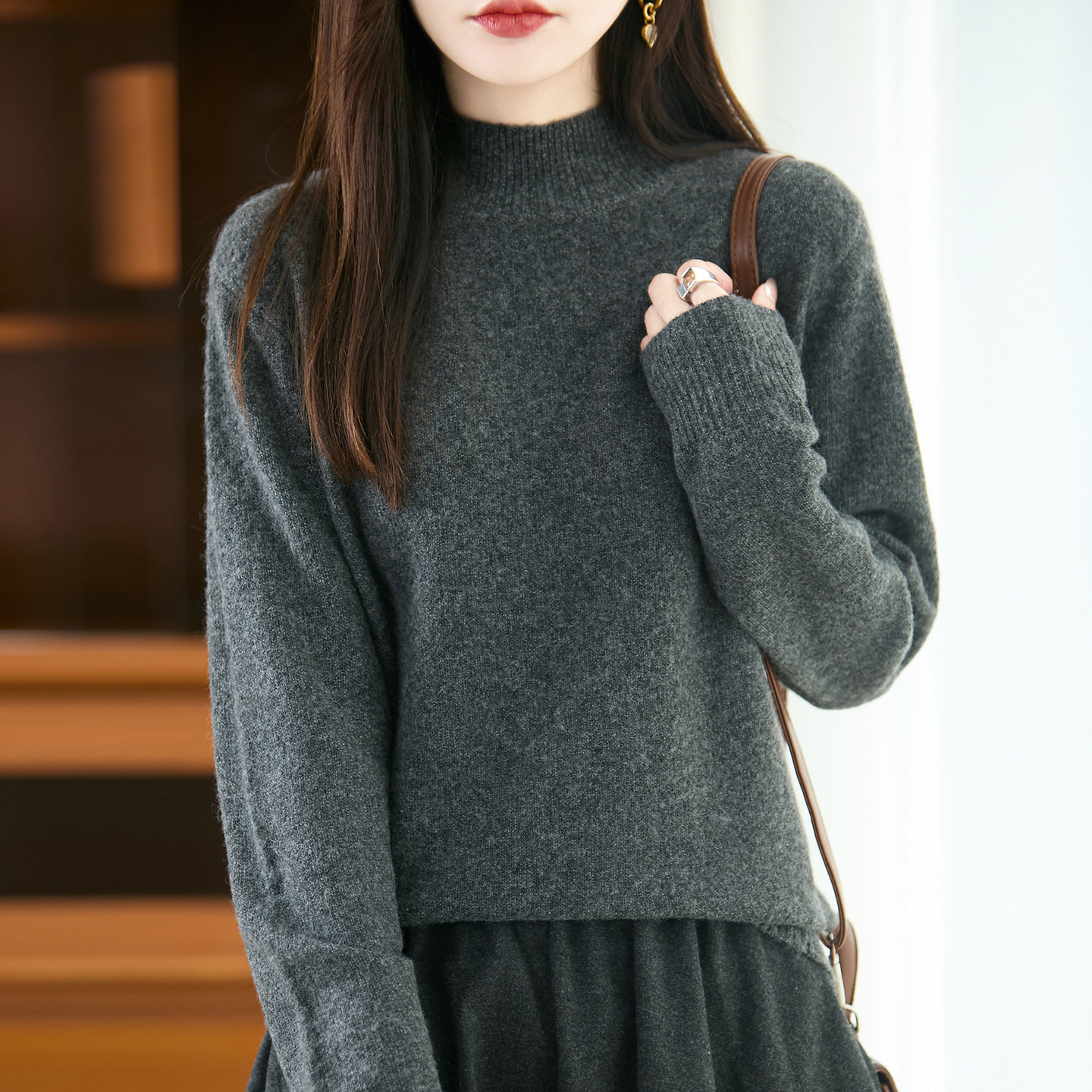 撤标撤柜（A）半高领纯色百搭针织打底衫女2025新款上衣秋冬毛衣