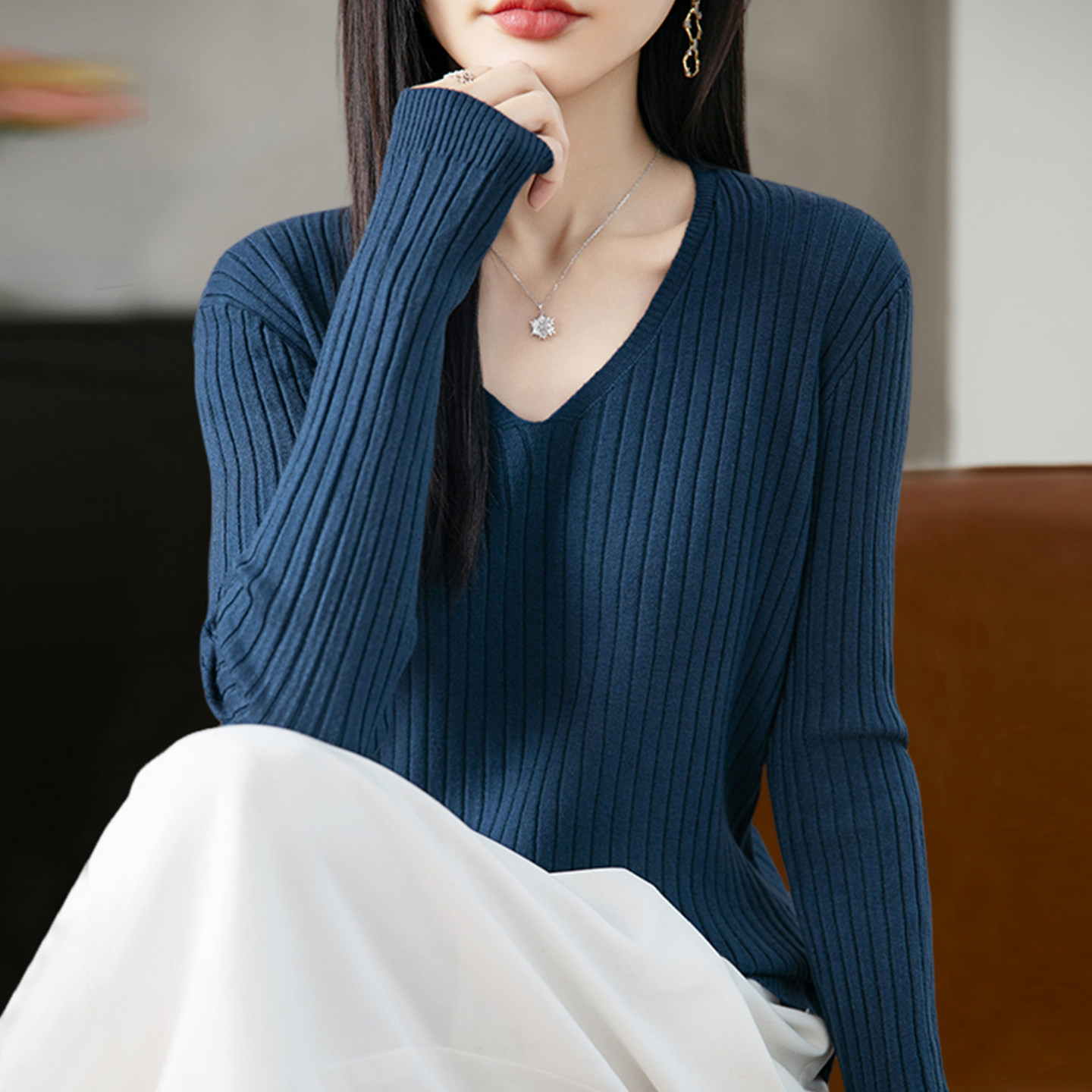 撤标撤柜(A)早秋V领坑条针织打底衫春秋洋气大码女装上衣秋冬毛衣