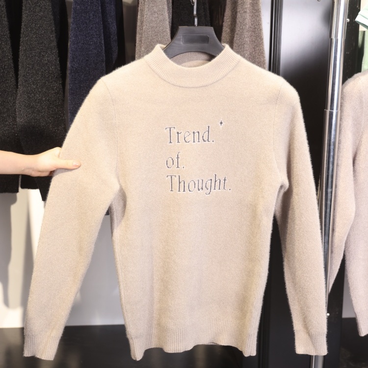 【H家】撤标撤柜!秋冬款简约休闲舒适修身半高领套头男款针织衫