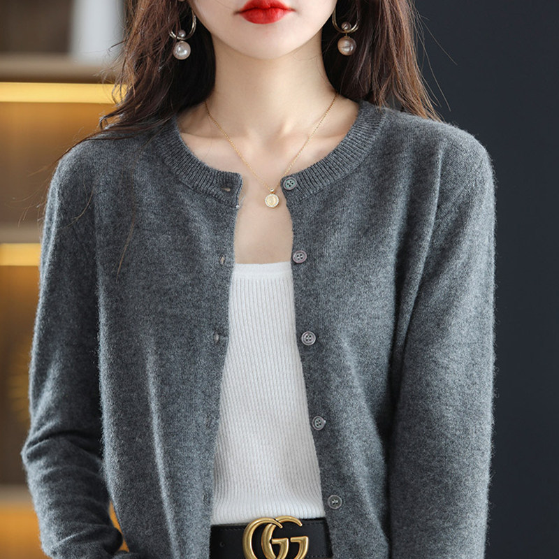 撤标撤柜(A)开衫外套女春秋款外穿大码女装宽松显瘦短款秋冬毛衣