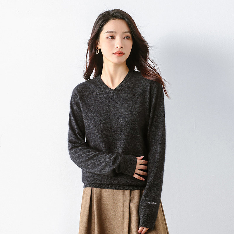 2024年春季【含羊毛及貂绒】新款百搭时尚舒适V领套头长袖毛衫