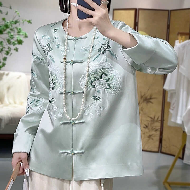 醋酸重工刺绣外套上衣