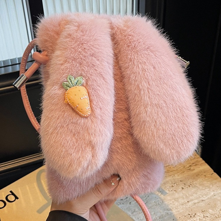 手机包迷你包2025新款秋冬季毛绒斜挎包包兔耳朵零钱包单肩斜挎包