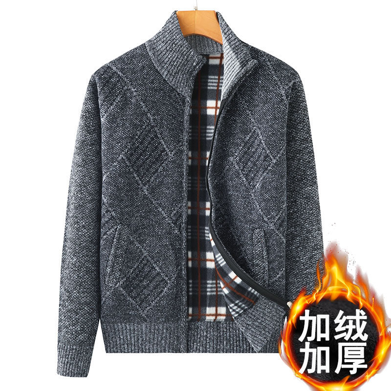 중년 아빠의 따뜻한 니트 가디건 중년 남성의 두꺼운 벨벳 스웨터 할아버지의 가을 겨울 코트