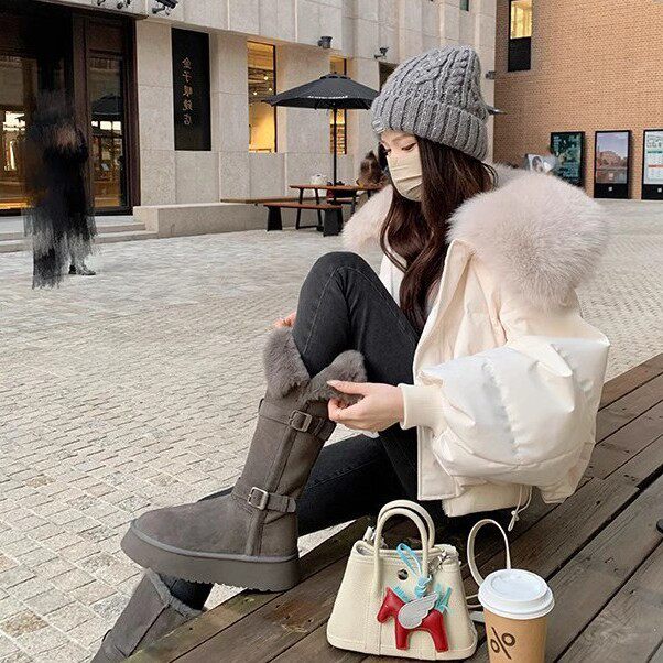 皮毛一体厚底灰色雪地靴女2026冬季新款加厚绒搭扣长筒雪地棉鞋子