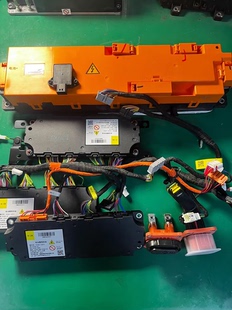 欣旺达磷酸铁锂电池包。429V 73度电。东风N7智新电池管理系统BMS