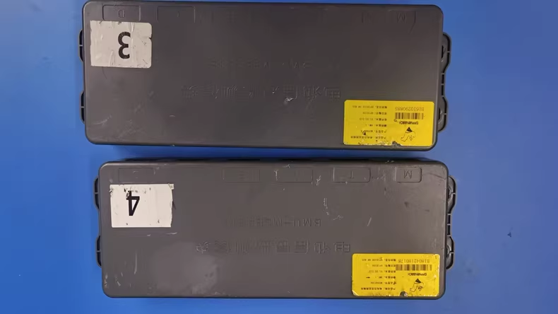 欧朋巴赫电池信息监测模块 型号：BMU-M2B4818A