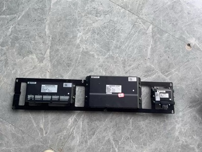 众泰云100plus+桑顿电池，科列电池管理系统BMS。 新能源汽车拆