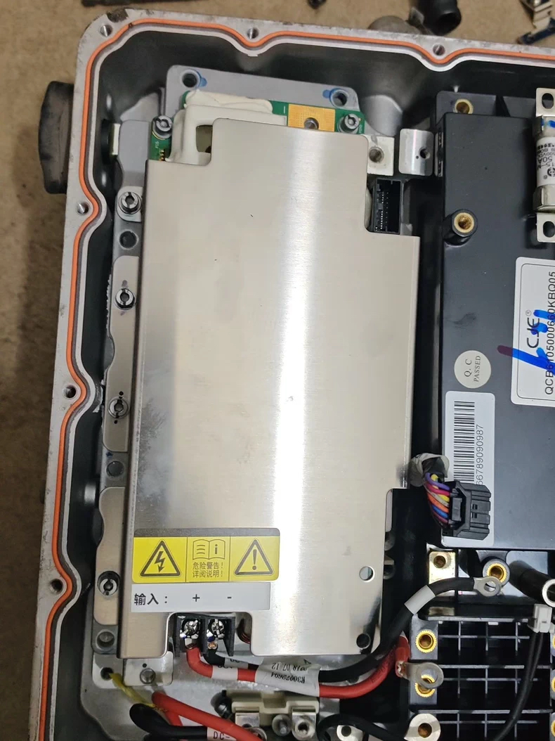 北汽eu5 车载DCDC转换器，纯拆车件，无维修，标价为实价