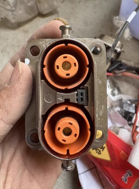 安费诺HVMC2P12MV-31新能源汽车充电连接器插座，双孔设计