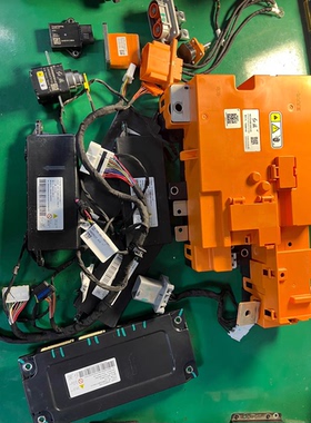 一汽红旗天工08 419V 宁德时代三元264Ah 111Kwh版本电池控制单