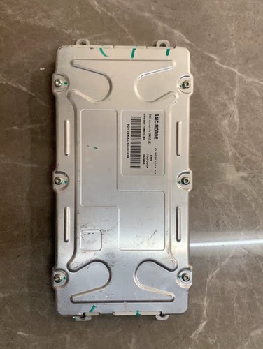 拆机SAIC MOTOR荣威电池管理系统BMU，