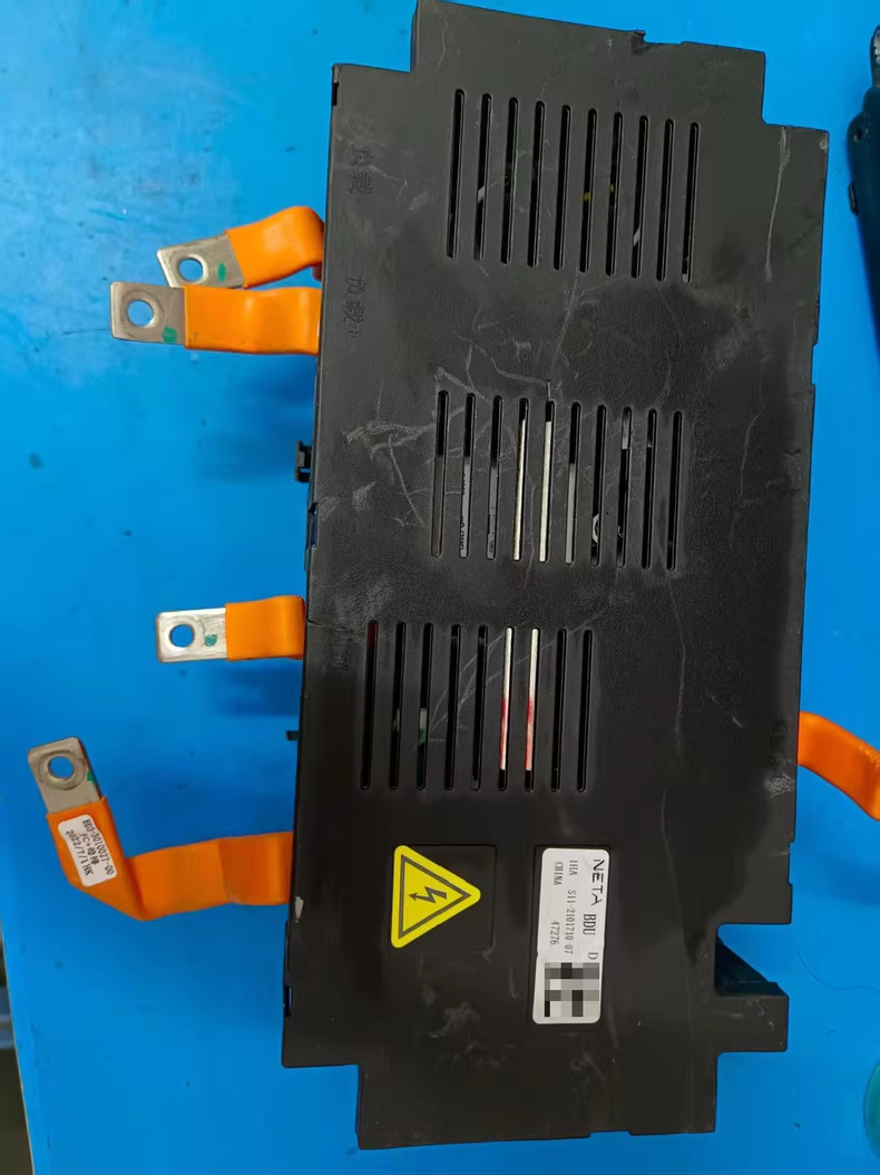 哪吒V电池管理系统BMS，BDU模块 型号NETA BDU D S11-2101710-07