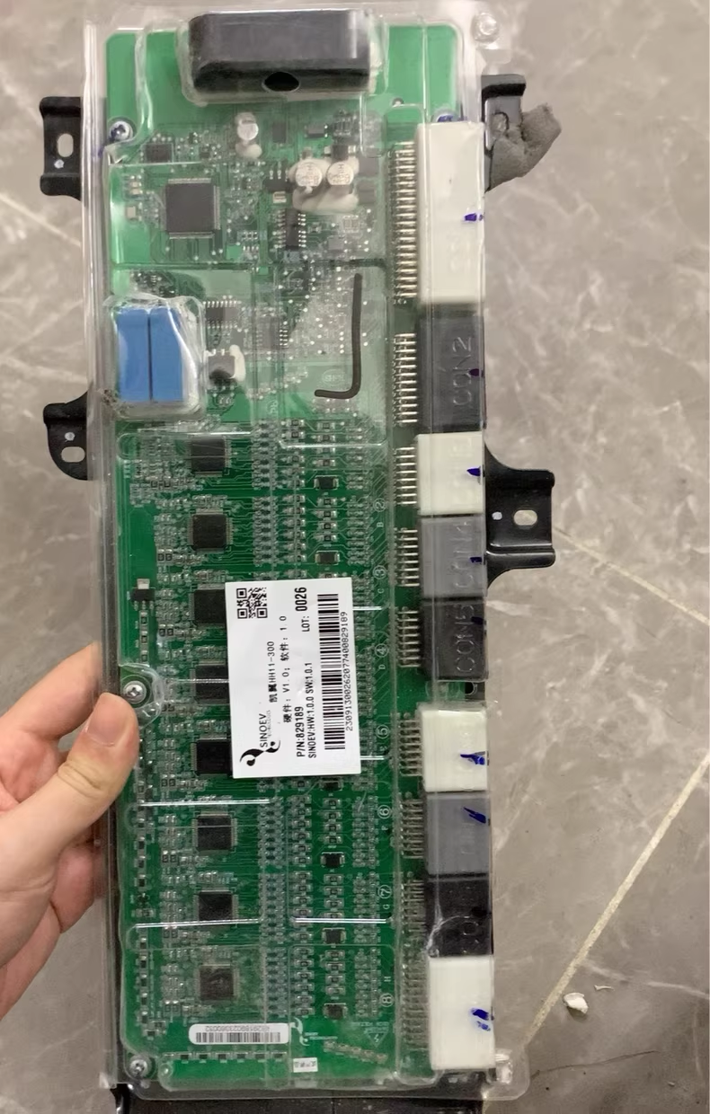 SINOEV凯翼HH11-300电池管理系统BMS 型号：HH11-300