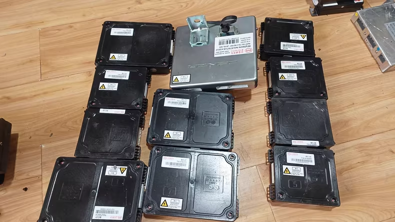 腾势300 腾势400 腾势450电池管理系统BMS。