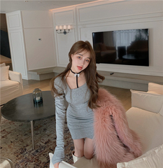Women's real price long sleeve hanging neck pleated buttock dress