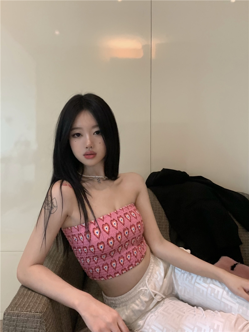 Real shooting and real price ins blogger's pink love jacket