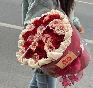 厦门同城鲜花店卡布奇洛红玫瑰混搭花束19生日礼物爱人表白送花