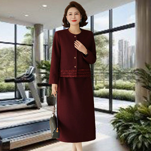 妈妈春装套装2025新款洋气阔太太中老年人春秋短外套两件套裙子女