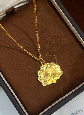 2026轻奢vitage女高级感沙金cnc爆闪碎冰开屏孔雀吊坠项链送闺蜜