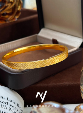 金店同款cnc镀24k金四叶花长城纹宽版闭口手镯复古简约百搭女镯子