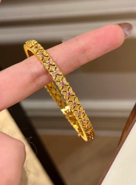 妮优饰品轻奢小众设计感vitage复古红钻泰陵姬开口沙金手镯送批发