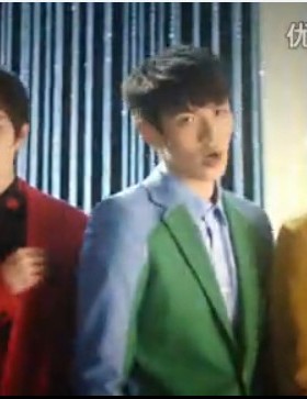 电影《小时代》 柯震东  顾源 同款 浅蓝色和苹果绿拼色西装外套