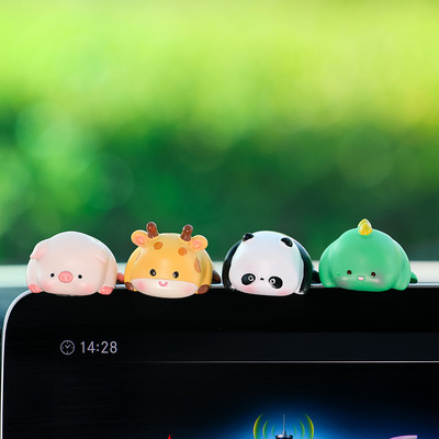 趴趴公仔中控屏幕车内饰品摆件