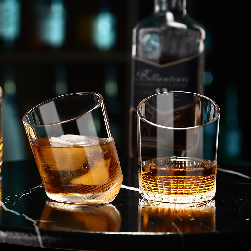 倾斜款威士忌杯  苏格兰洋酒杯鸡尾酒杯红酒吧甜酒杯 无铅玻璃杯