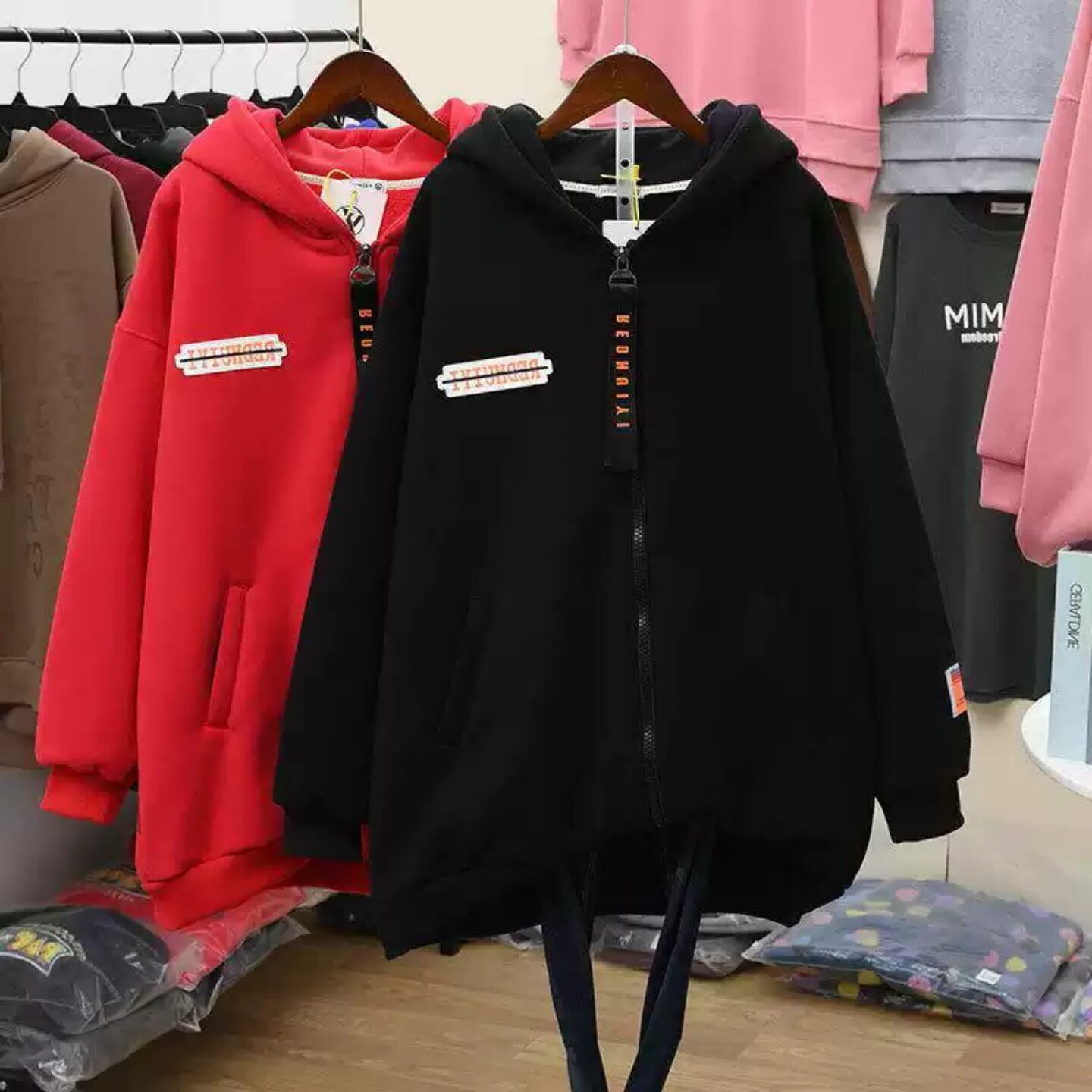 韩版胖MM加绒开衫字母卫衣大码300斤中长款遮肚连帽长袖加厚上衣,女装/女士精品,卫衣/绒衫,淘宝优惠券,粉丝福利购,淘宝优惠卷